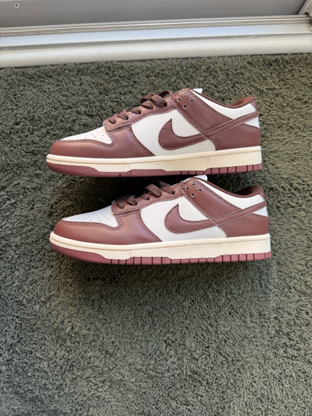 Men’s Athletic Tennis Shoes -Size 8